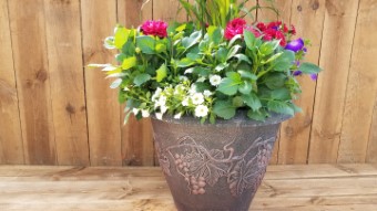 21 inch planters